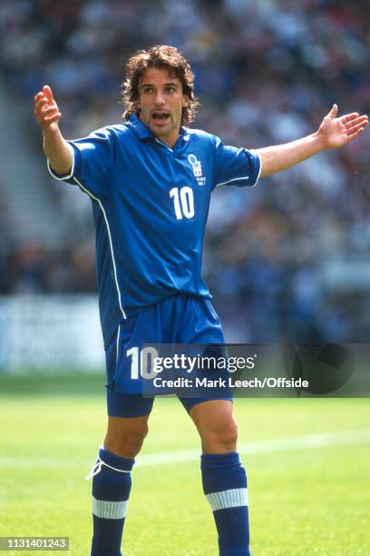 July 1998 - FIFA World Cup - Quarter Final - Stade de France - Italy v France - Alessandro Del Piero of Italy protests to the referee. -
