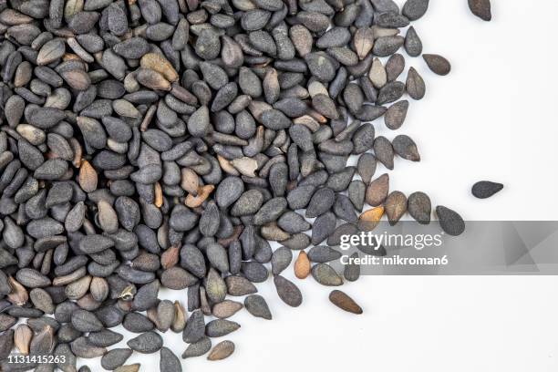 close-up of black sesame seed - black seed oil - fotografias e filmes do acervo