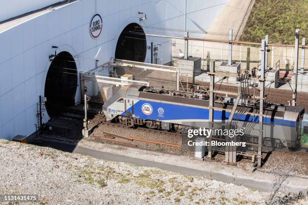Freight Shuttle Train Getlink Photos and Premium High Res Pictures - Getty Images