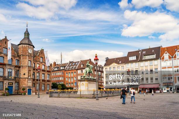 marketplace in old town dusseldorf germany - düsseldorf stock pictures, royalty-free photos & images