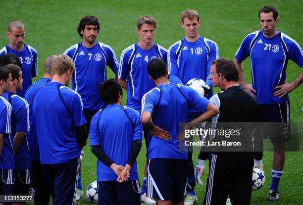 Head coach Ralf Rangnick speaks wo his players during a FC Schalke 04 training session ahead of the UEFA Champions League semifinal first leg match...