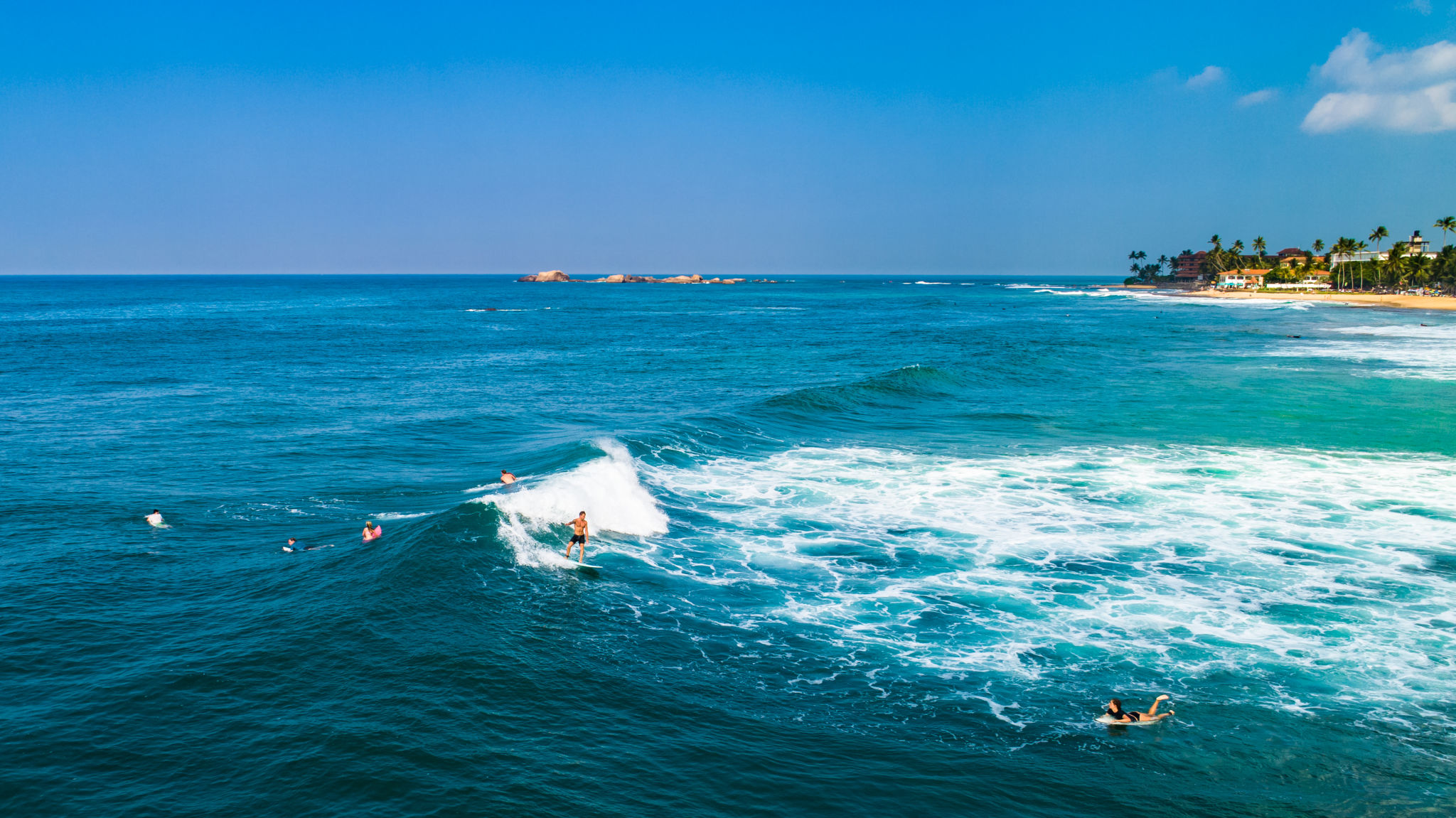 arugam bay surfing