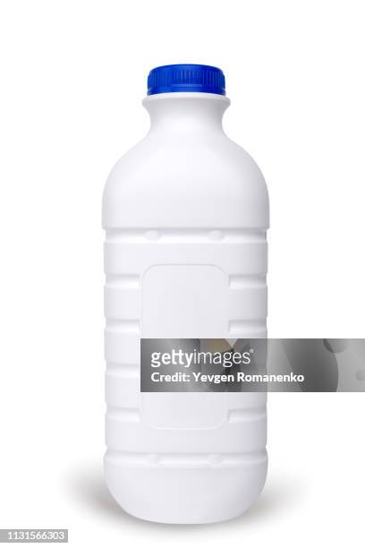 white plastic milk bottle isolated on white background - milk bottle photos et images de collection