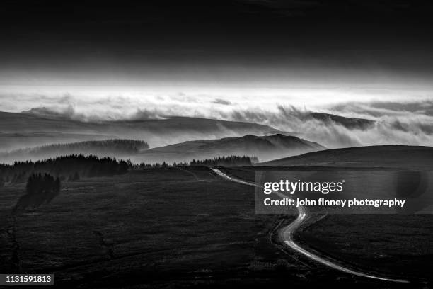 dramatic derbyshire landscape, buxton, peak district. uk - black and white landscape stock pictures, royalty-free photos & images