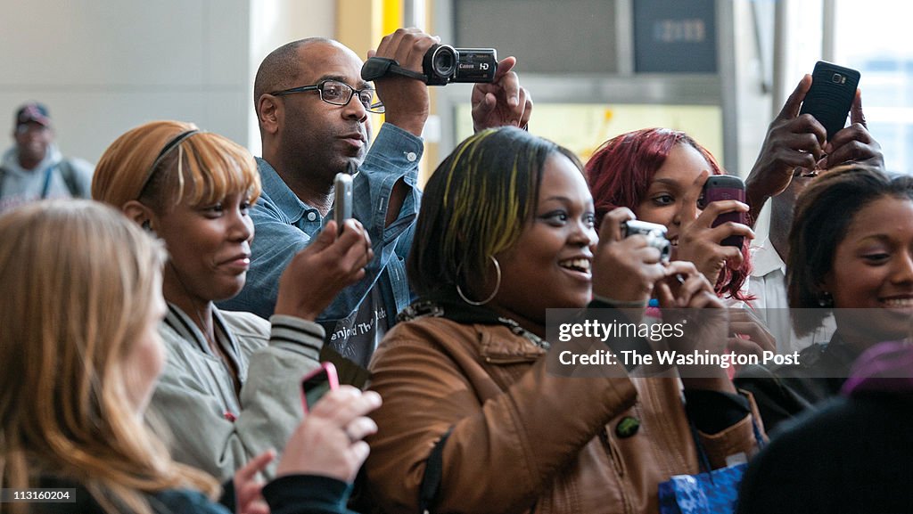 Does D.C. have a paparazzi culture?  It turns out it does.  There have long been party and red carpet event photographers here in D.C., but the phenomenon of true paparazzi is relatively new, having sprouted up in the last few years.