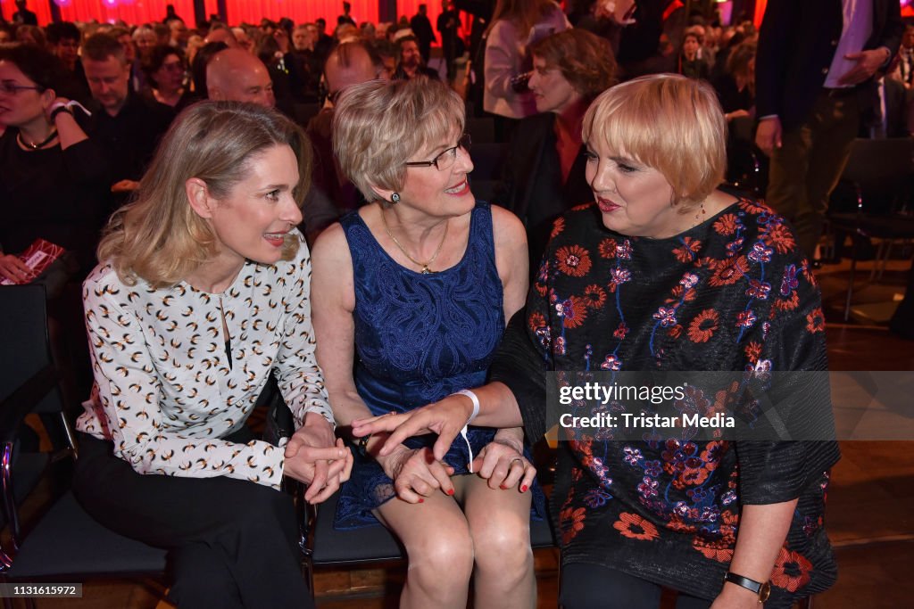 Lisa Reymann Lisa Martinek, Renate Reymann and Claudia Roth attend the Deutscher ...