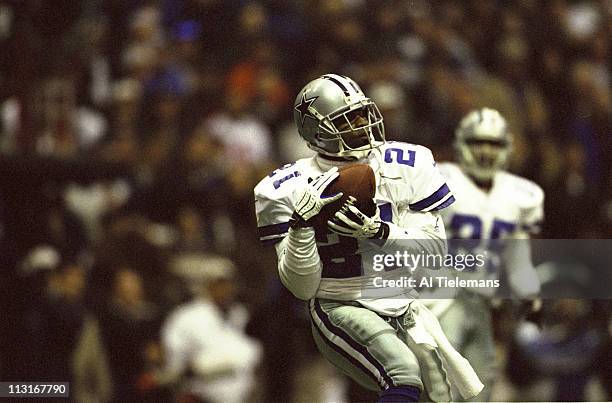 Playoffs: Dallas Cowboys Deion Sanders in action during punt return vs Arizona Cardinals at Texas Stadium. Irving, TX 1/2/1999CREDIT: Al Tielemans
