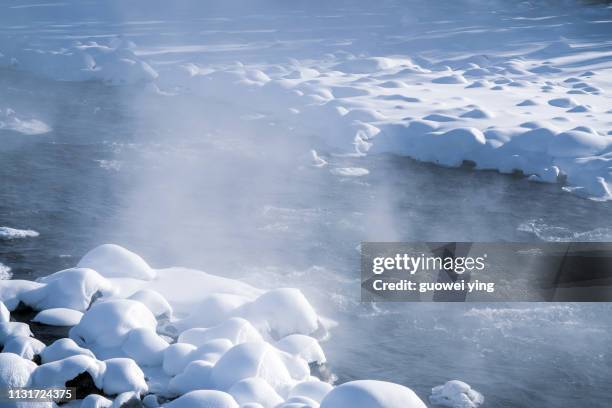 fresh snow surface - 藍色 - fotografias e filmes do acervo