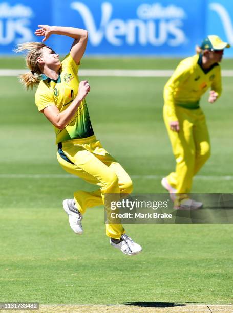 Ellyse Perry of Australia bowls during game two of the One Day International Series between Australia and New Zealand at Karen Rolton Oval on...