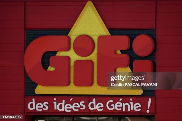 19 Gifi Stock Photos, High-Res Pictures, and Images - Getty Images