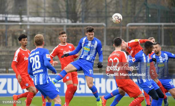 Mittig im Bild: Mathew Leckie of Hertha BSC during the Bundesliga test match between Hertha BSC and dem KSV Holstein on March 21, 2019 at the...