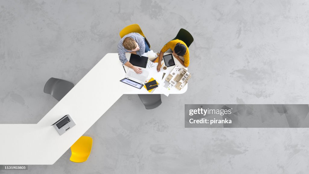 Architekten bei der Arbeit