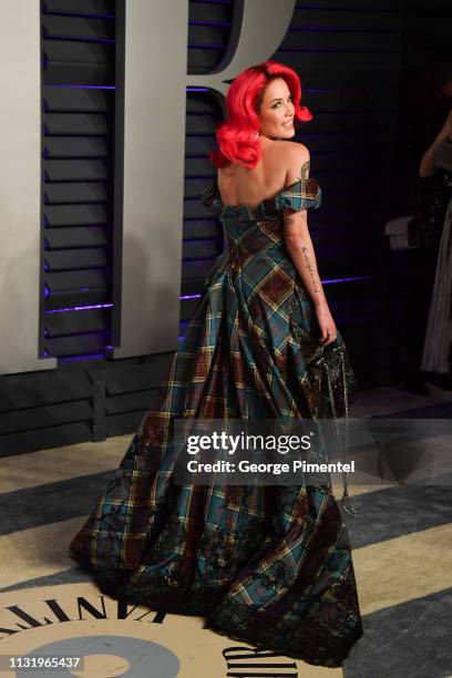 Halsey attends the 2019 Vanity Fair Oscar Party hosted by Radhika Jones at Wallis Annenberg Center for the Performing Arts on February 24, 2019 in...