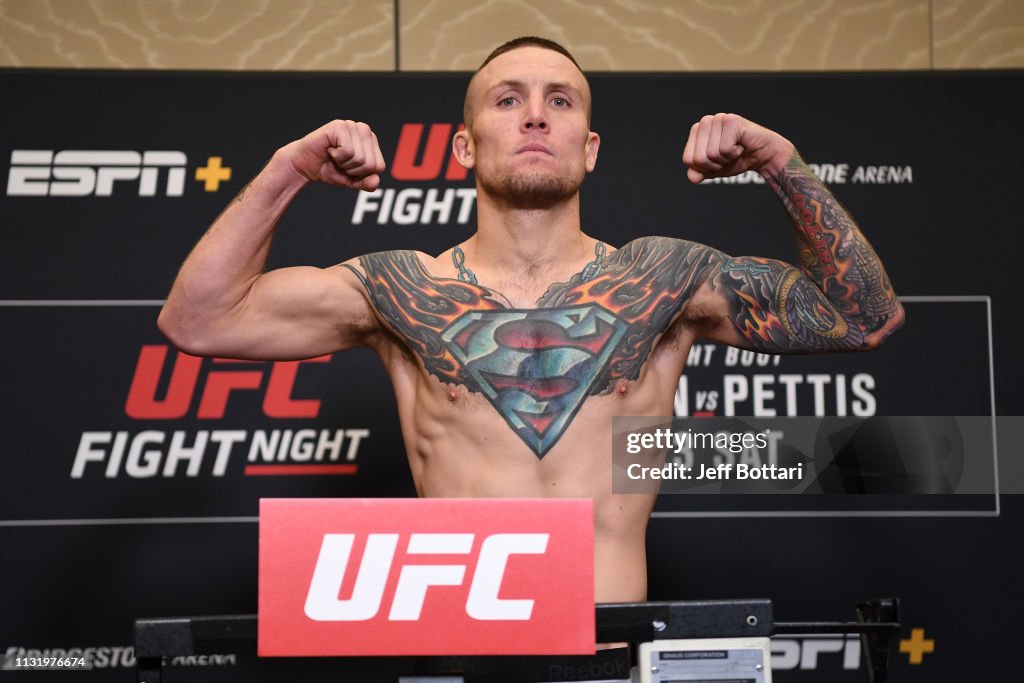UFC Fight Night: Weigh-ins