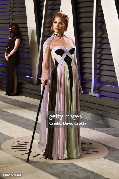 Selma Blair attends the 2019 Vanity Fair Oscar Party at Wallis Annenberg Center for the Performing Arts on February 24, 2019 in Beverly Hills,...