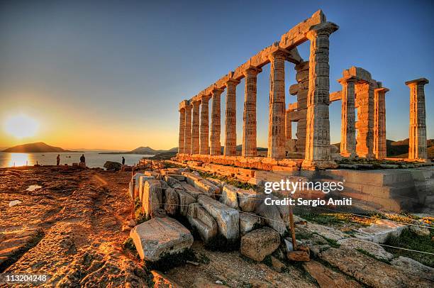 cape sounion & the temple of poseidon, greece - greek culture foto e immagini stock
