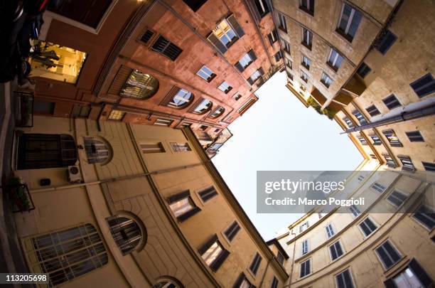 fish eye court - italy v republic of ireland group e uefa euro 2016 stockfoto's en -beelden