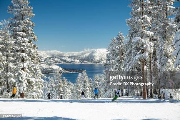 mountain skiing with lake view - truckee fotografías e imágenes de stock