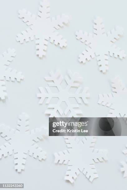 paper snowflakes - paper snowflakes stock-fotos und bilder