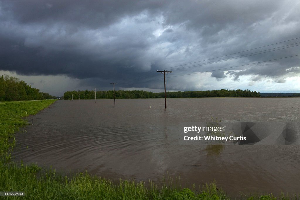 Severe Storm System Threatens To Flood Mississippi and Ohio River Valleys