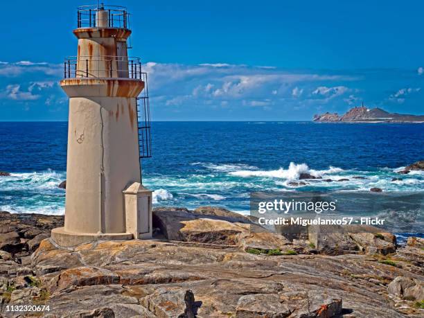 muxia lighthouse on the coast of death, galicia (spain) - paisaje escénico stock-fotos und bilder