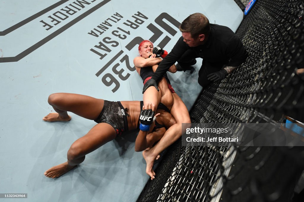 UFC Fight Night: Markos v Hill