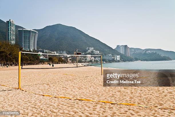 beach volleyball court in repulse bay, hong kong - bay arena stock pictures, royalty-free photos & images