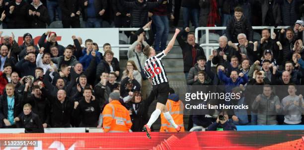 Sean Longstaff of Newcastle celebrates scoring the second goal during the Premier League match between Newcastle United and Burnley FC at St. James...