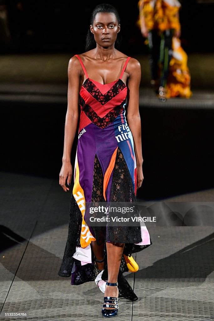 Koche - Runway - Paris Fashion Week Womenswear Fall/Winter 2019/2020