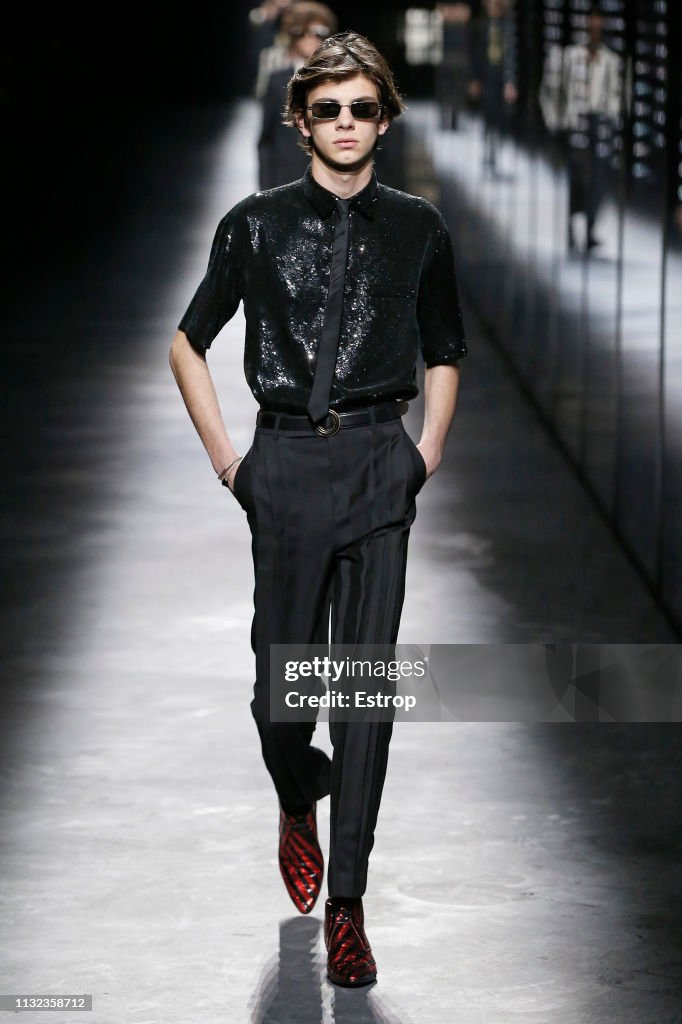 Saint Laurent : Runway - Paris Fashion Week Womenswear Fall/Winter 2019/2020