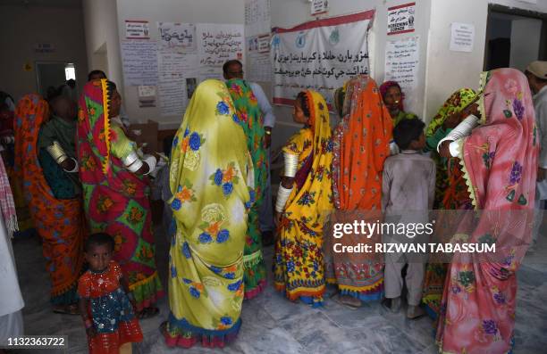Pakistan Mami R 4,163 Pakistani Mother Stock Photos, High-Res Pictures, and Images ...