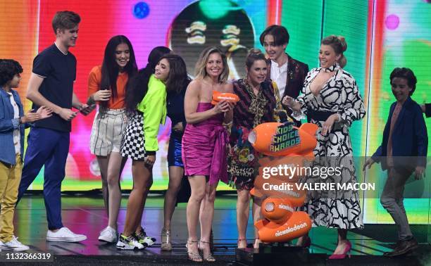 Candace Cameron Bure, Jodie Sweetin, Andrea Barber and the cast of "Fuller House" accept the award Favorite Funny TV show on stage during the 32nd...