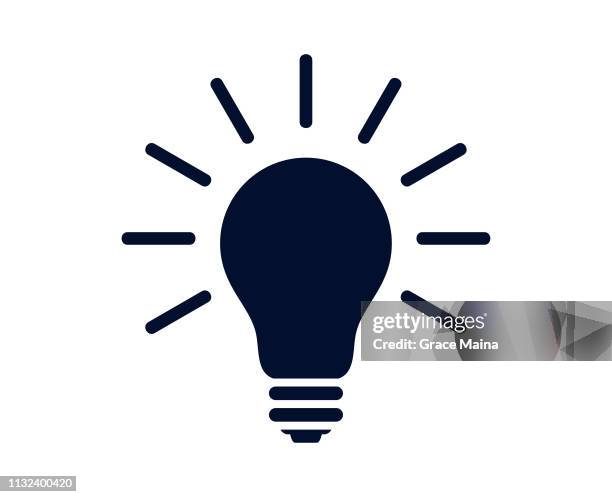 ilustraciones, imágenes clip art, dibujos animados e iconos de stock de iluminado luz eléctrica ilustración bombilla aislado sobre fondo blanco-vector - ideas brillantes