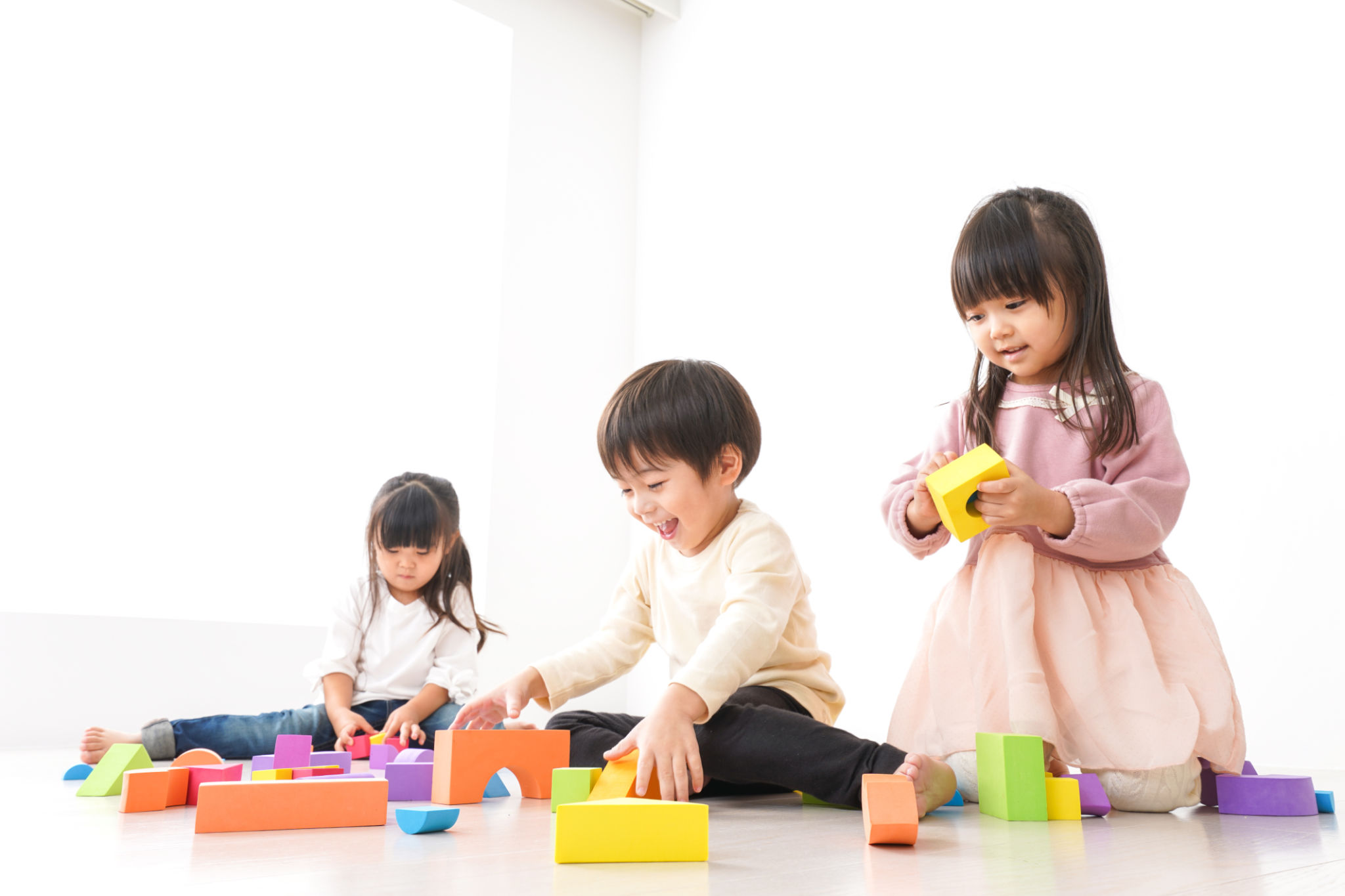 Children playing in the block Children playing in the block