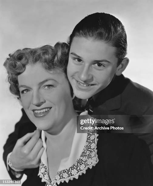 Publicity still of actor Roddy McDowall and actress Gracie Fields for the 1945 film 'Molly and Me'.