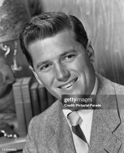 Gordon Rae Gordon Mac Rae Photos and Premium High Res Pictures - Getty Images