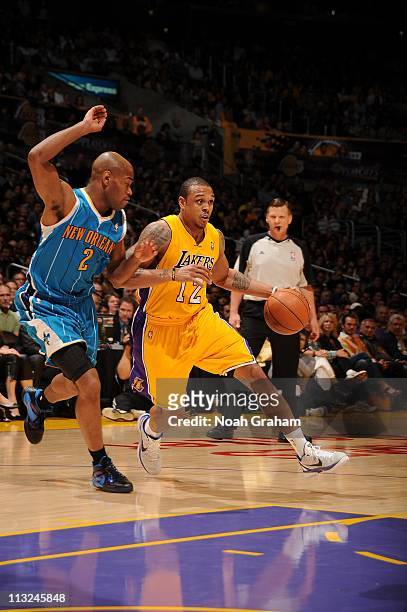 Shannon Brown of the Los Angeles Lakers moves the ball against the New Orleans Hornets during Game Two of the Western Conference Quarterfinals in the...