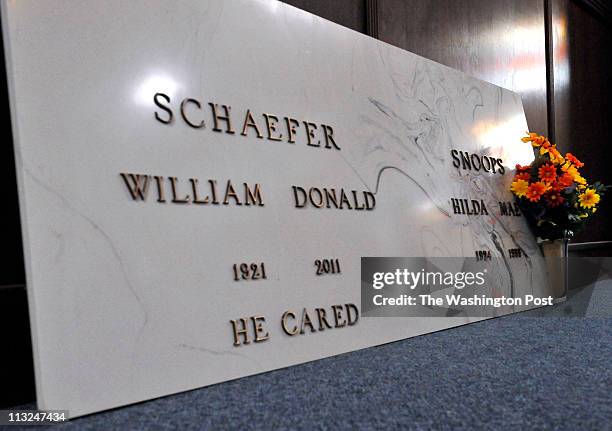 Donald Schaefer 28 Dulaney Valley Memorial Gardens Stock Photos, High-Res Pictures, and ...