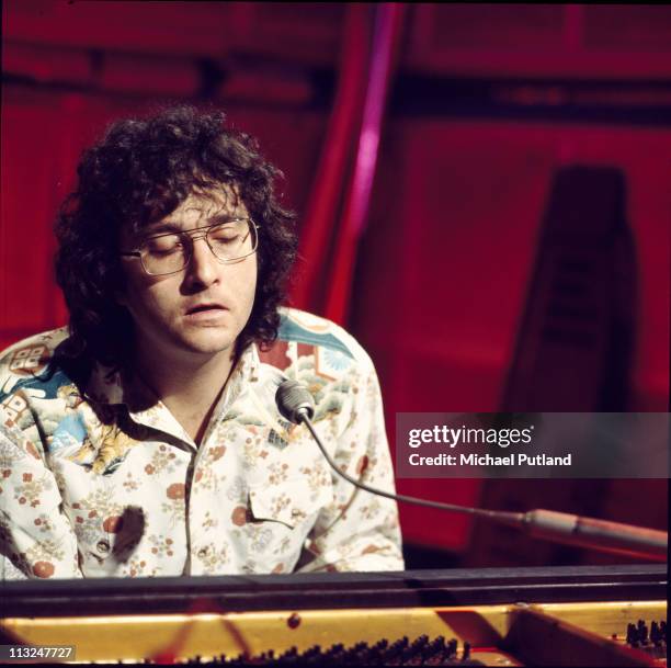 Singer Randy Newman Randy Newman Photos and Premium High Res Pictures - Getty Images