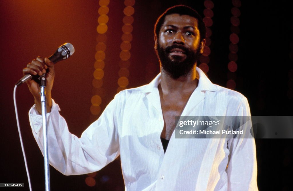 Teddy Pendergrass Performs On Stage New York 1981 News Photo Getty teddy-pendergrass-performs-on-stage-new-york-1981-news-photo-getty