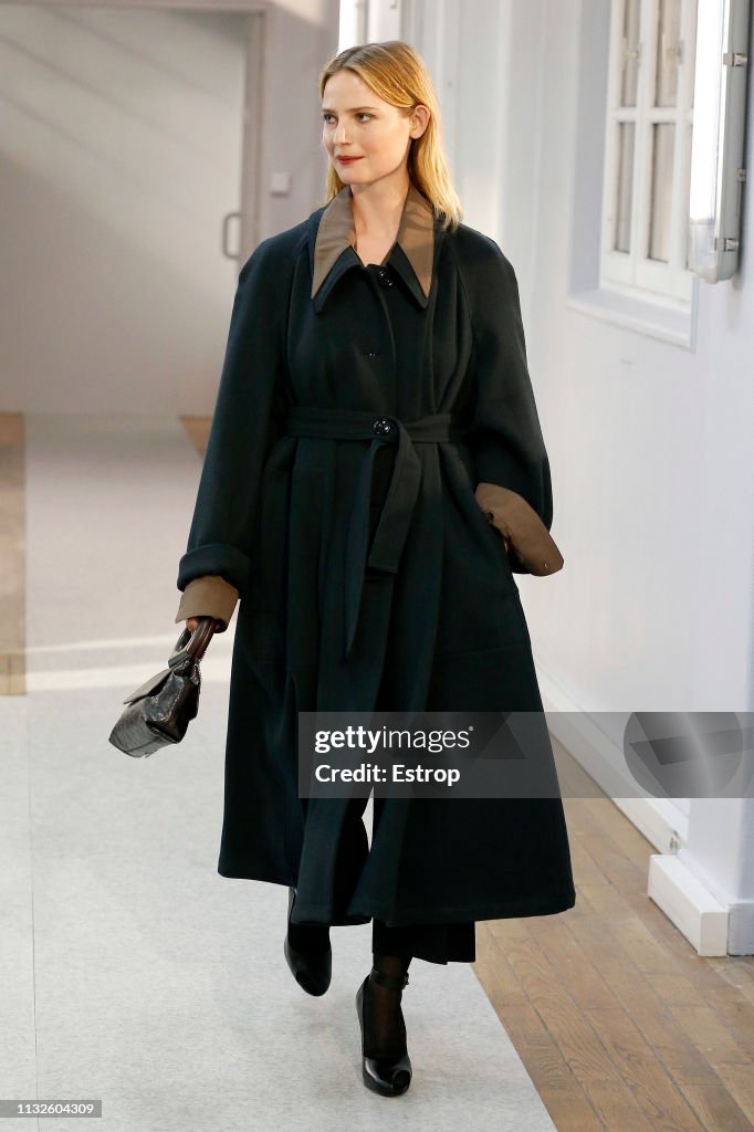 Lemaire : Runway - Paris Fashion Week Womenswear Fall/Winter 2019/2020