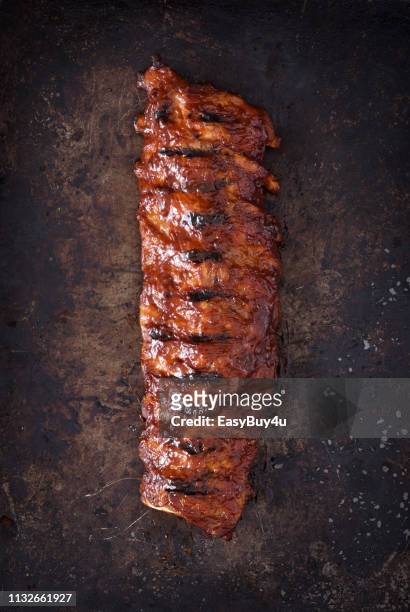 grilled barbecue pork ribs - costeleta com nervura imagens e fotografias de stock
