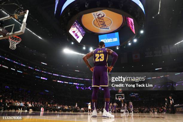 LeBron James of the Los Angeles Lakers looks on against the New Orleans Pelicans during the first half at Staples Center on February 27, 2019 in Los...