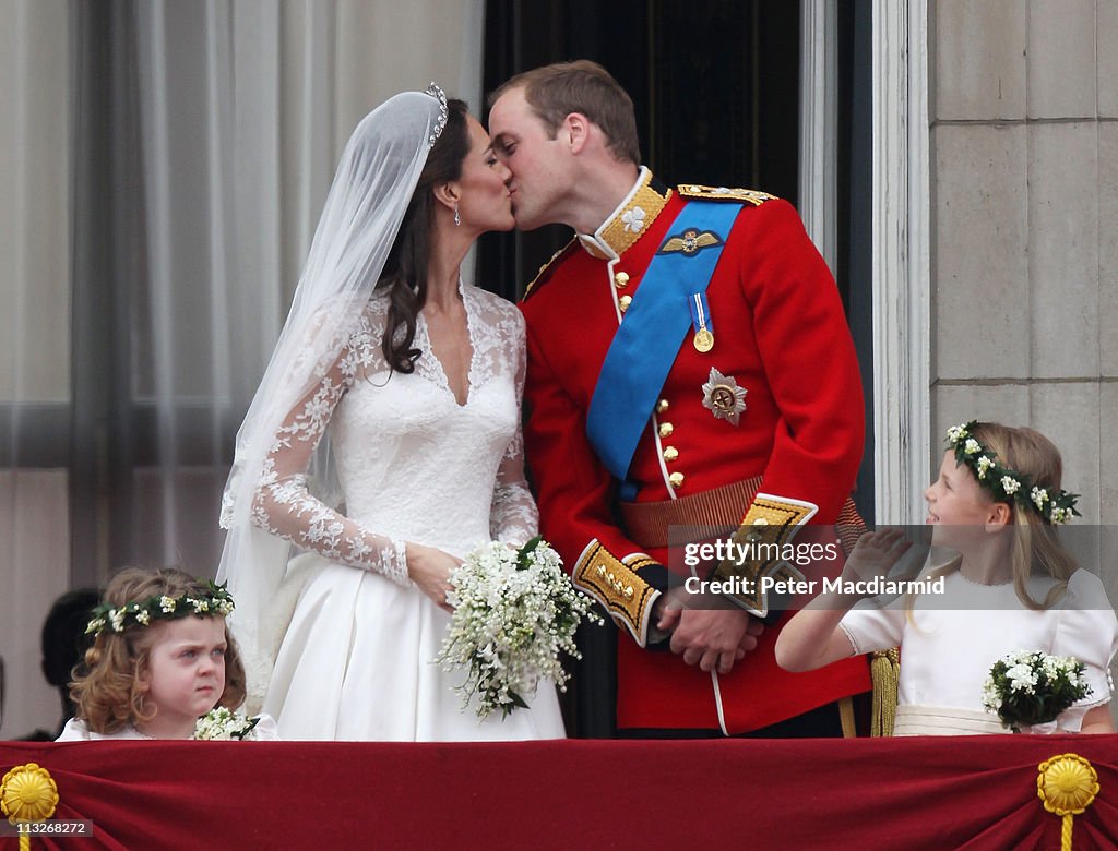 Royal Wedding - The Newlyweds Greet Wellwishers From The Buckingham Palace Balcony