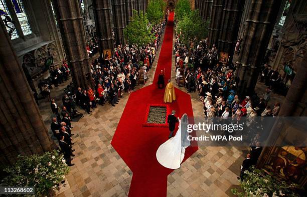 Catherine Middleton arrives with her father Michael Middleton at Westminster Abbey on April 29, 2011 in London, England. The marriage of Prince...