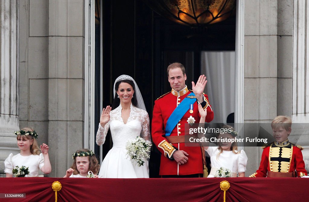 Royal Wedding - The Newlyweds Greet Wellwishers From The Buckingham Palace Balcony