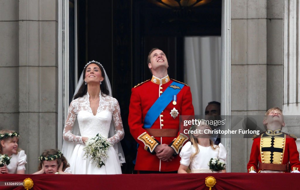 Royal Wedding - The Newlyweds Greet Wellwishers From The Buckingham Palace Balcony