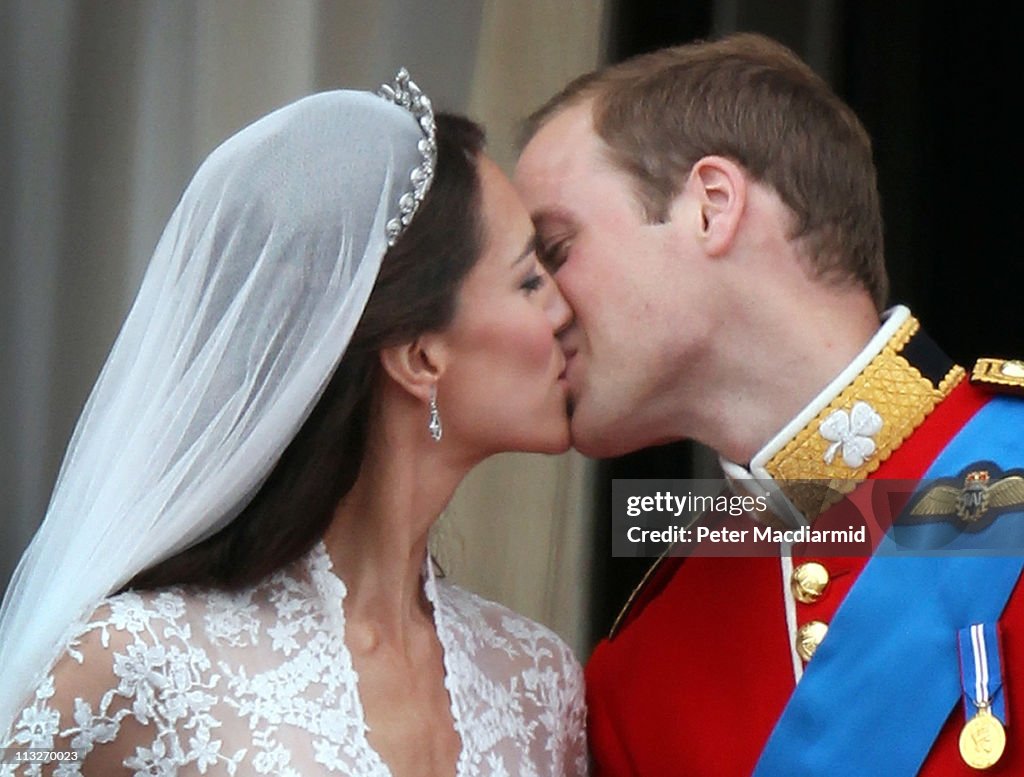 Royal Wedding - The Newlyweds Greet Wellwishers From The Buckingham Palace Balcony