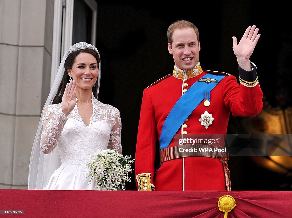 Royal Wedding - The Newlyweds Greet Wellwishers From The Buckingham Palace Balcony