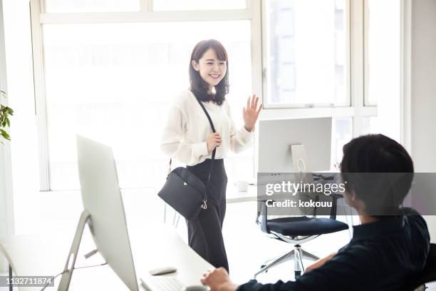 female manager who comes home earlier - employee leaving stock pictures, royalty-free photos & images